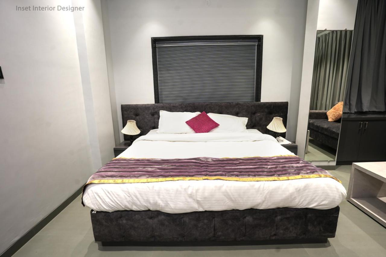 Hotel Mountain View Nashik Esterno foto