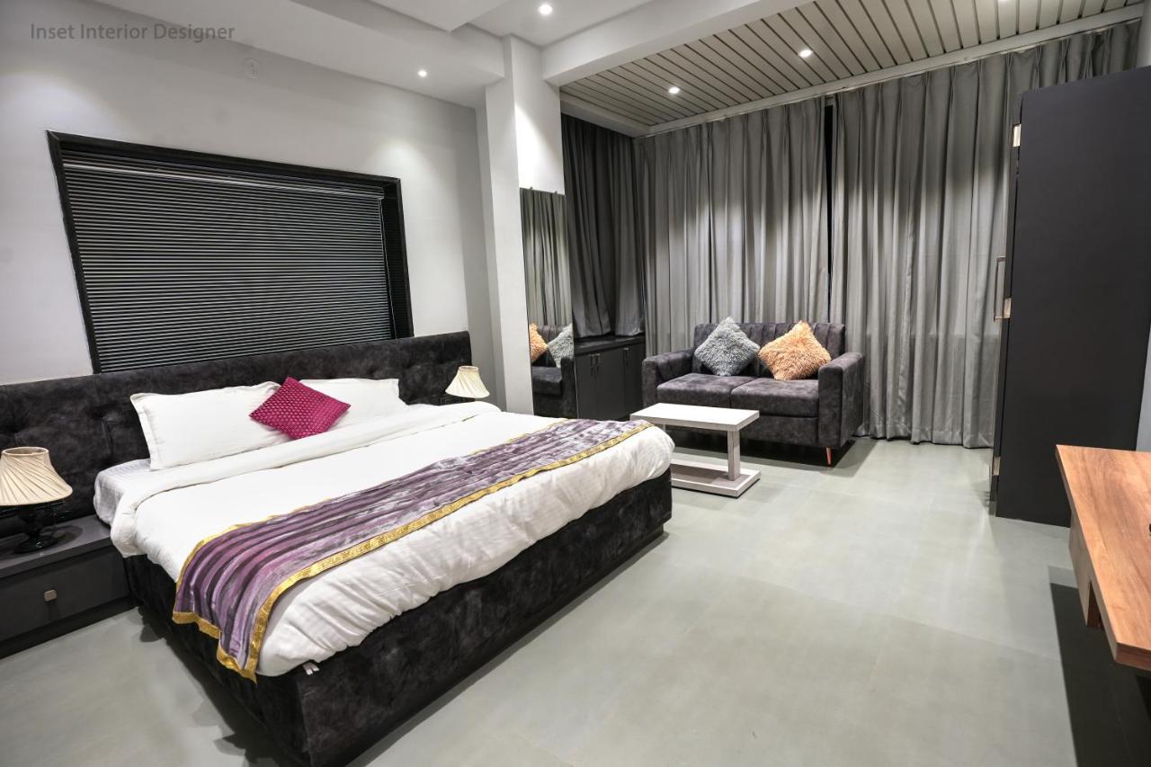 Hotel Mountain View Nashik Esterno foto